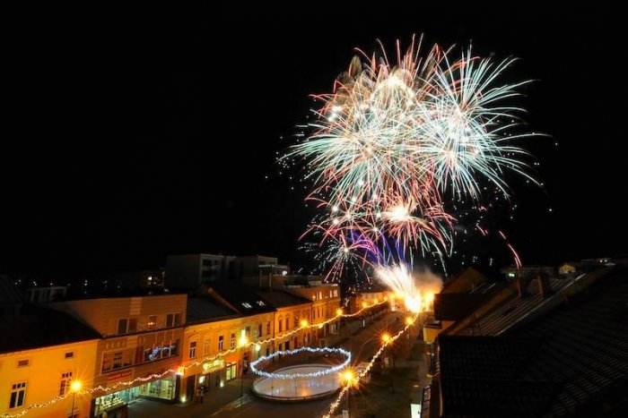 Ilustračný obrázok k článku SVET O SLOVENSKU: Česi už neplánujú ani Silvester na Slovensku