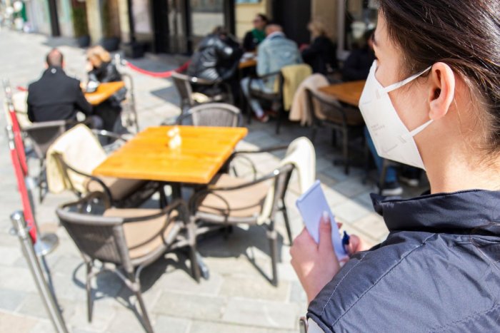 Ilustračný obrázok k článku Chystá sa nový COVID automat: Bude na PREVÁDZKACH, či pustia len zaočkovaných?