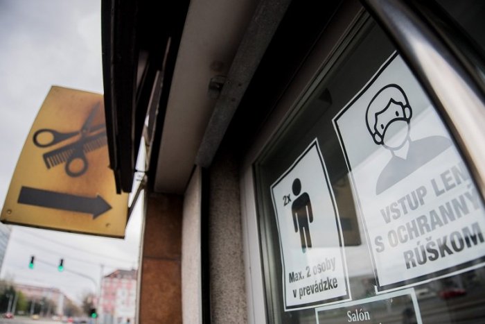 Ilustračný obrázok k článku Odklepnuté vládou: TIETO okresy budú od pondelka oranžové