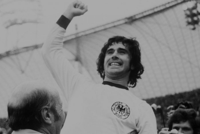 Ilustračný obrázok k článku Futbalový svet je v slzách: Do neba odišiel velikán a rekordér Gerd Müller