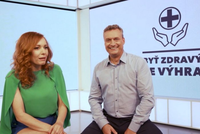 Ilustračný obrázok k článku Štartuje LOTÉRIA pre zaočkovaných: Známi moderátori, zábavný program a veľké výhry!