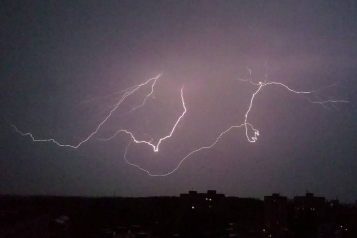 Ilustračný obrázok k článku Väčšina okresov Banskobystrického kraja má výstrahy: KEDY a KDE hrozia búrky?