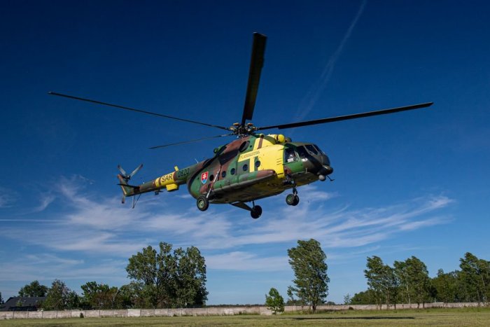 Ilustračný obrázok k článku VYZNÁTE sa vo vrtuľníkoch? Ohláste sa ministerstvu a môžete si zarobiť milión!