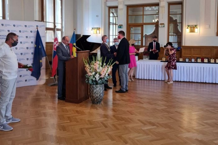 Ilustračný obrázok k článku Kraj vybral NAJLEPŠÍCH športovcov: Viacero ocenení putovalo aj do Topoľčian