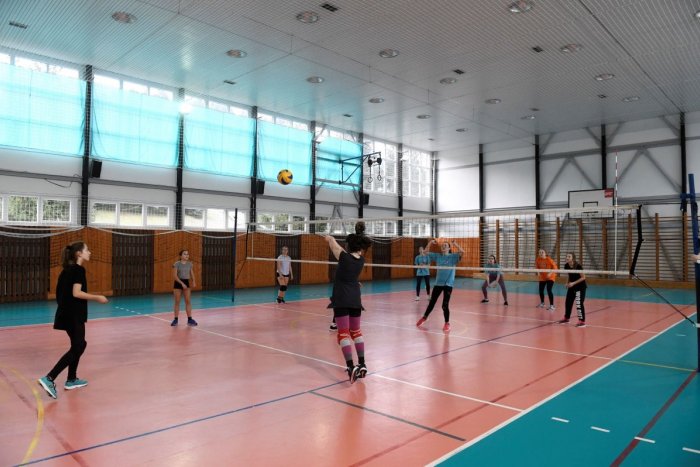 Ilustračný obrázok k článku Telesnej v školách bude viac, učitelia sa búria: Vznikne chaos a bude sa PREPÚŠŤAŤ!