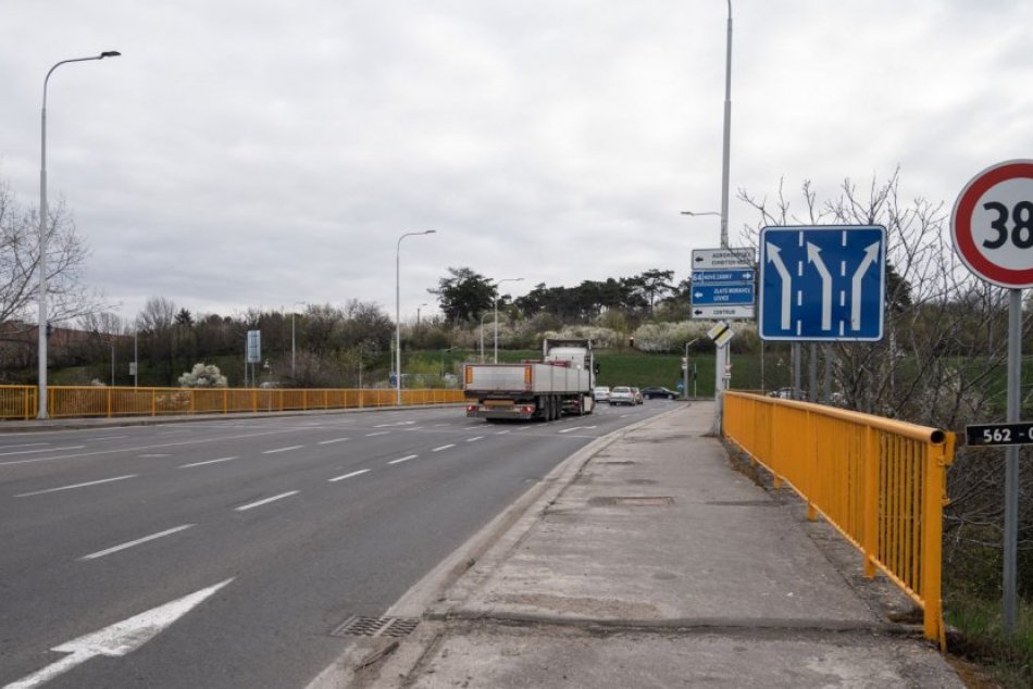 Ilustračný obrázok k článku Cabajský most je podľa štúdie v LEPŠOM stave, ako sa pôvodne čakalo: Kedy ho opravia?