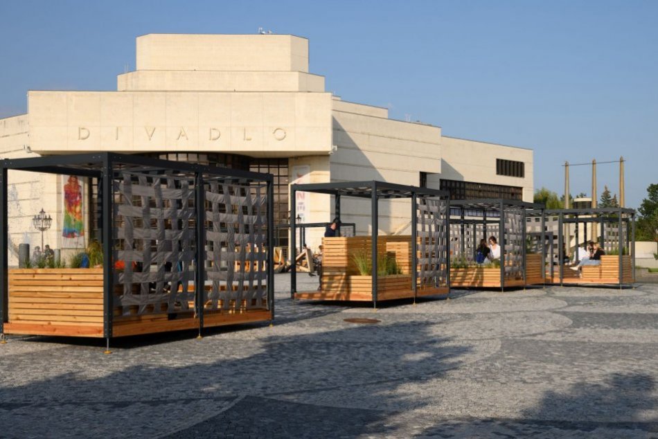 Ilustračný obrázok k článku Novinka na Svätoplukovom námestí: Využiť môžete osem variabilných modulov, FOTO