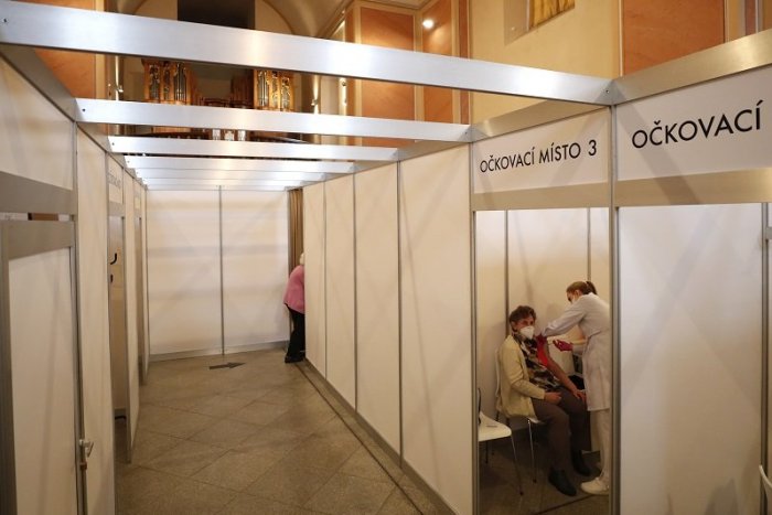 Ilustračný obrázok k článku Preočkovanie Čechov treťou dávkou sa začne v septembri
