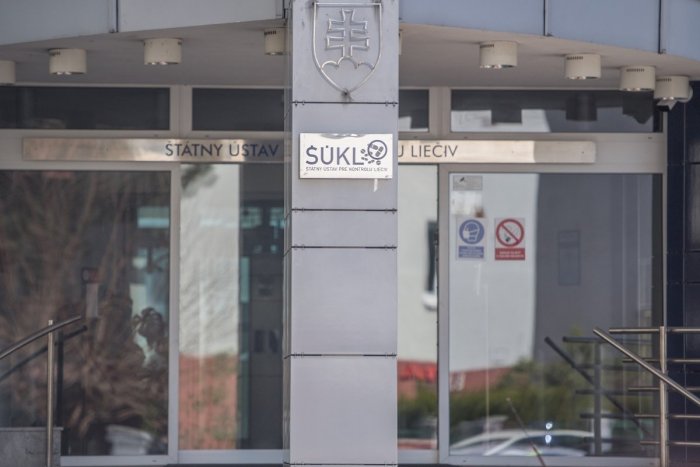 Ilustračný obrázok k článku ŠÚKL sťahuje liek, ktorý sa používa pri liečbe rakoviny na zmiernenie príznakov