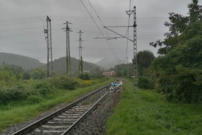 Ilustračný obrázok k článku Tragédia na koľajniciach: Medzi Veľkým Šarišom a Prešovom vyhasol život mladého muža!