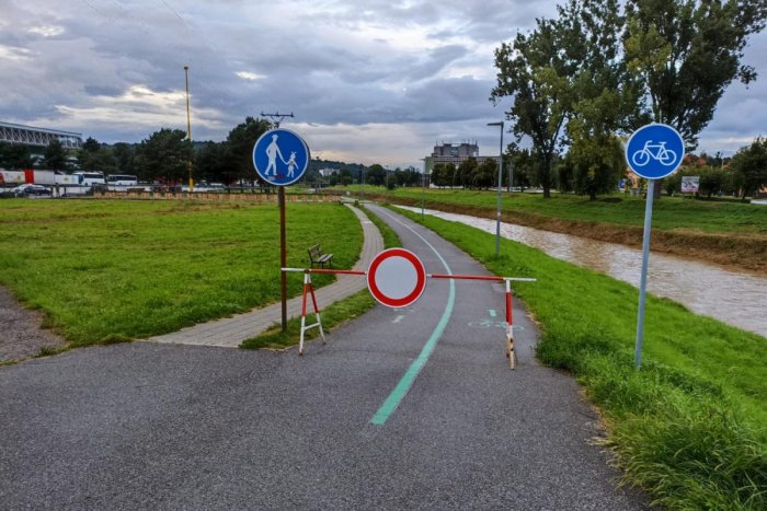 Ilustračný obrázok k článku Nerešpektujete uzávierku tohto cyklochodníka? Obchádzanie je zakázané, hrozí úraz!