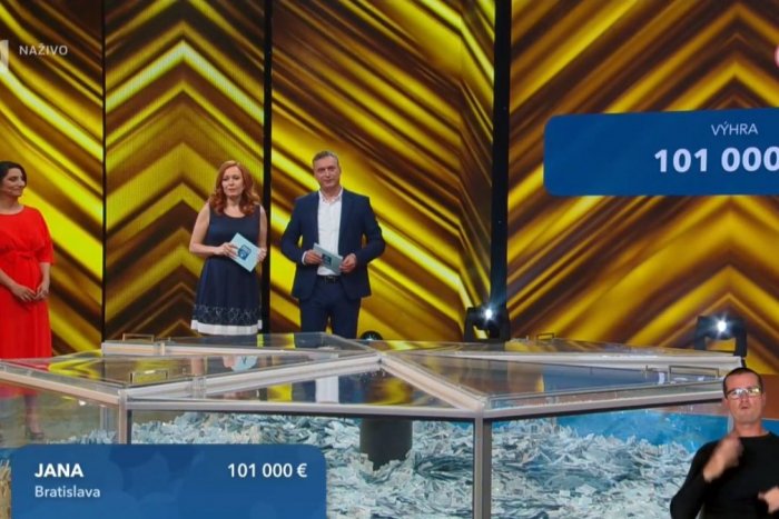 Ilustračný obrázok k článku Neuveriteľný PARADOX lotérie: Výherkyňa Jana získala 101-tisíc, ale ležala doma s COVIDOM!
