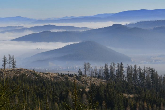 Ilustračný obrázok k článku Počasie turistike nepraje: Na horách sa očakáva silný vietor