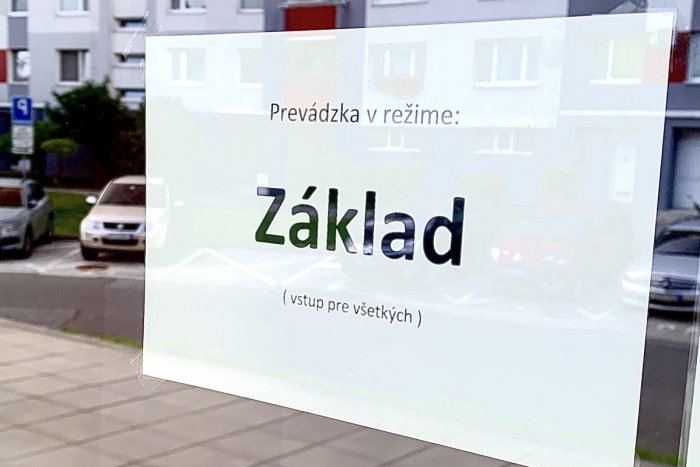 Ilustračný obrázok k článku Nový COVID automat dal 23 okresov do oranžovej! Akými opatreniami sa budeme RIADIŤ?