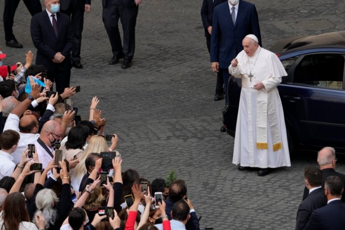 Ilustračný obrázok k článku Naplní sa kapacita štadióna? Záujem o podujatia s pápežom nedosahuje očakávania