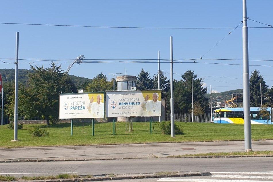 Ilustračný obrázok k článku TÝMTO úsekom sa radšej vyhnite: Návšteva pápeža prinesie obmedzenia v doprave!