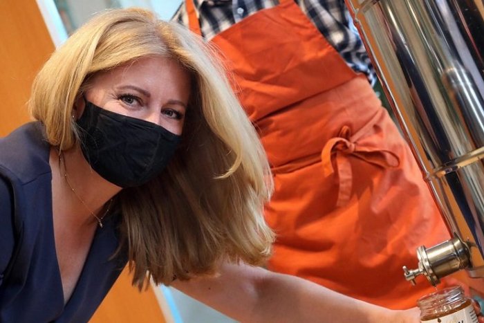 Ilustračný obrázok k článku Voňavá dobrota: Viete, z ktorého DARČEKA od prezidentky sú PREKVAPENÉ všetky návštevy?