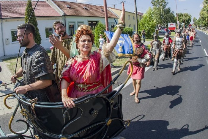 Ilustračný obrázok k článku Kam v Bratislave ZADARMO: Kráľovsky sa zabavíte na Rímskych hrách, hodoch aj Dňoch Petržalky