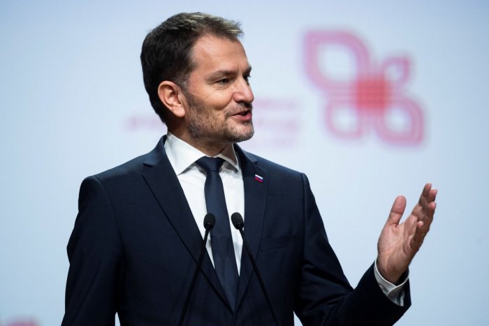 Ilustračný obrázok k článku Matovič privítal pápeža dvojslovným statusom: Potom to SCHYTAL od ľudí v komentároch!