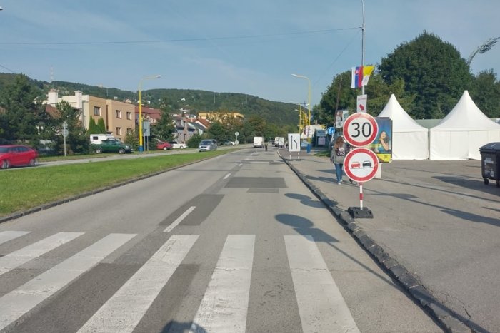 Ilustračný obrázok k článku Dobrá správa pre vodičov: Po Čermeľskej ceste dnes prejdete bez problémov