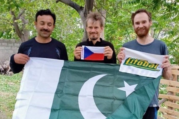 Ilustračný obrázok k článku Česi uviazli na pakistanskej "matke mrakov": Po dvoch dňoch pre nich vyráža vrtuľník