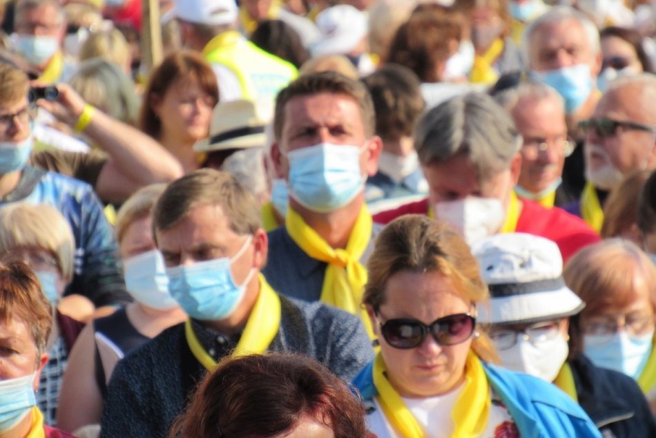 Ilustračný obrázok k článku Takmer polovica Trenčianskeho kraja bude ČERVENÁ: Aké sú rozdiely v opatreniach?