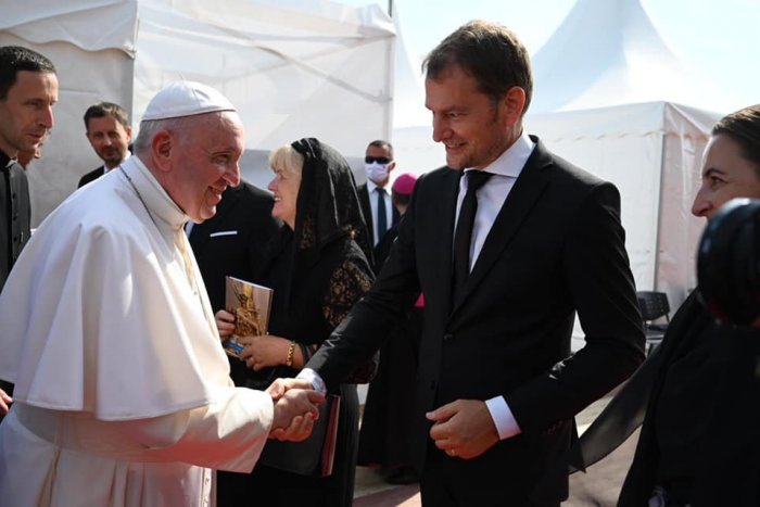 Ilustračný obrázok k článku Matovič znovu PERLIL! Ako pápeža privítal, tak sa s ním aj ROZLÚČIL