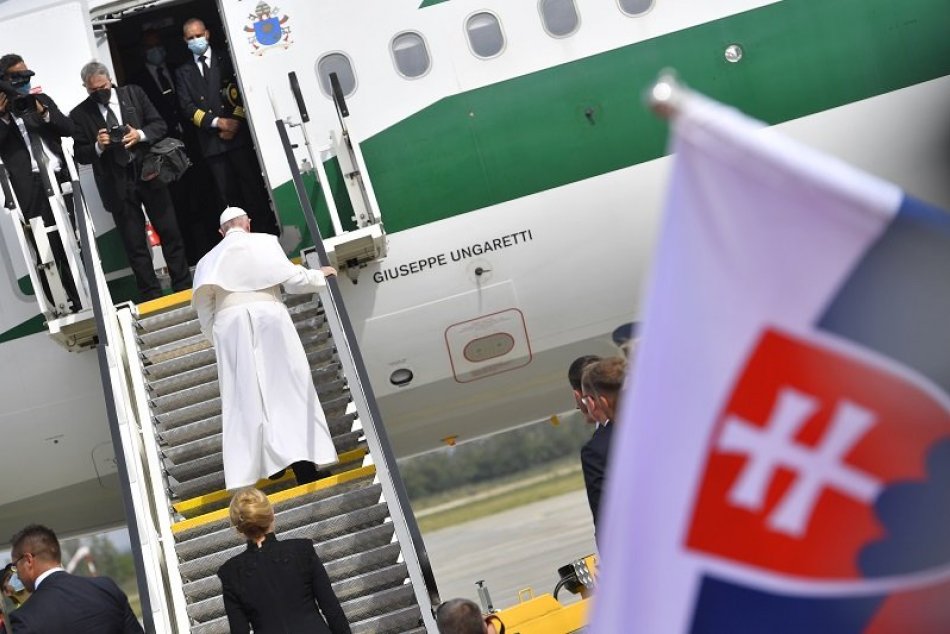 Ilustračný obrázok k článku SVET O SLOVENSKU: Pomýlil si pápež krajinu? Vatikánska televízia prekvapila divákov