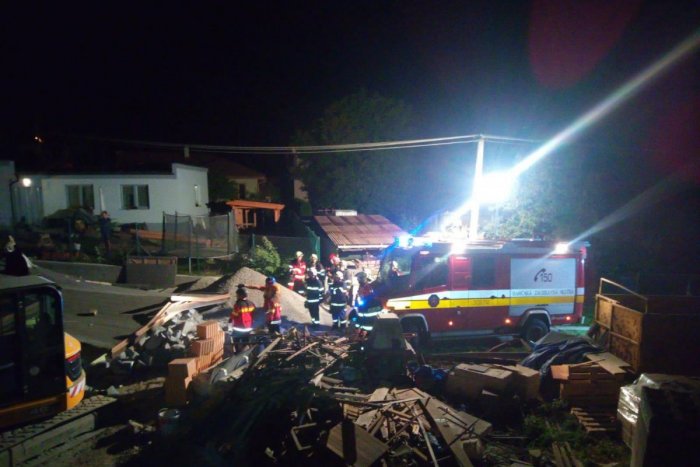 Ilustračný obrázok k článku FOTO: Z rodinného domu v Žiline zostali len trosky, v akcii aj horskí záchranári!