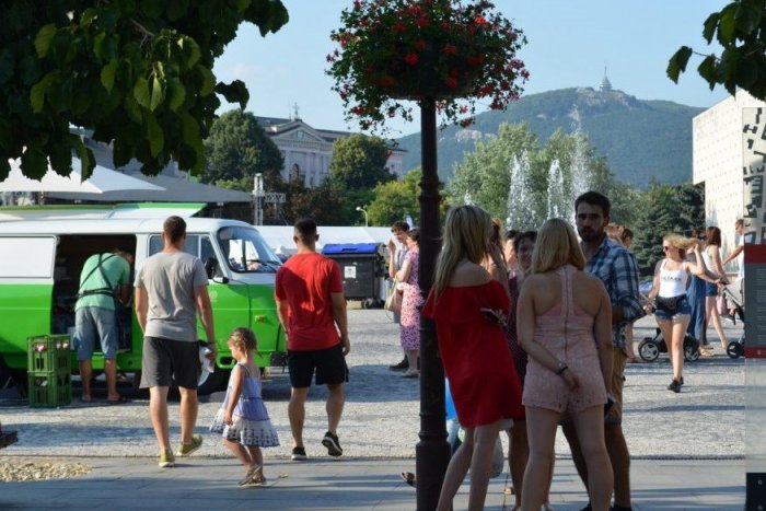 Ilustračný obrázok k článku Námestie v Nitre čaká najväčší festival jedla: Chýbať nebudú koncerty, PROGRAM