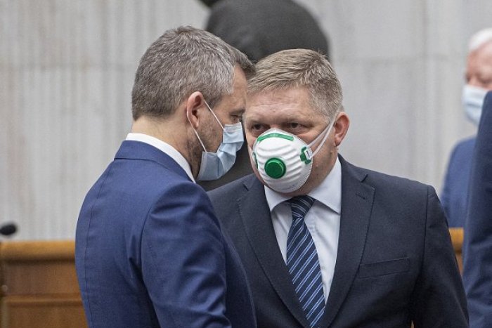 Ilustračný obrázok k článku Krajina smeruje k predčasným VOĽBÁM, hovorí Fico a volá po dvojkoalícii s Hlasom