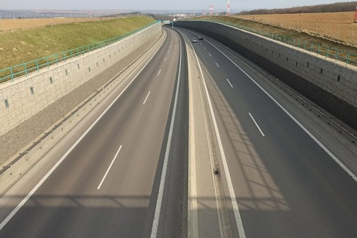 Ilustračný obrázok k článku NDS opätovne prehodnotí SÚŤAŽ na výstavbu prvej etapy R1 po Ľupču: Aký DÔVOD uviedla?