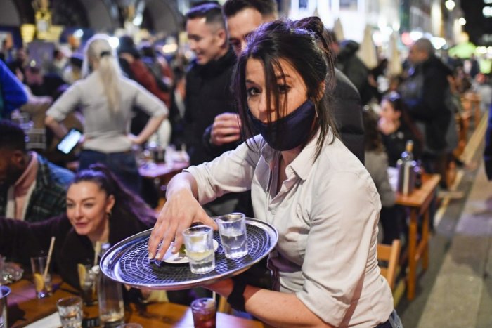 Ilustračný obrázok k článku Štát to nedomyslel? Obce nemôžu obmedziť slobodu pohybu či prevádzkový čas podnikov