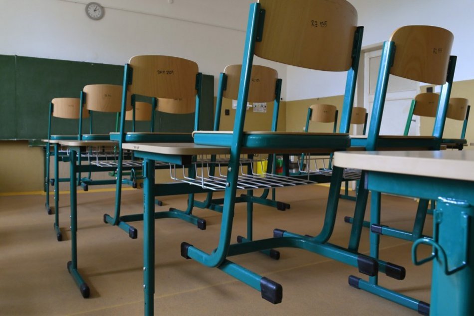 Ilustračný obrázok k článku Po INCIDENTE so Savom koná Bystrica aj škola: Podnikli viaceré KROKY