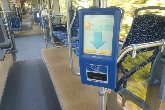 Ilustračný obrázok k článku Ceny pohonných hmôt stále RASTÚ. Dotkne sa to cestovného v MHD?