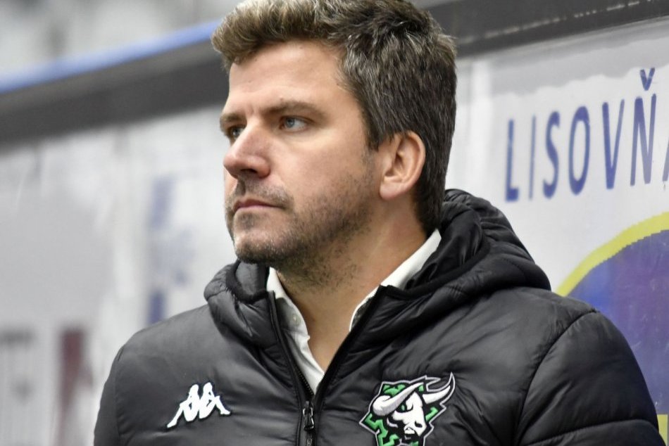 Ilustračný obrázok k článku Nové Zámky fanúšikov nepotešili: Na domácom ľade podľahli Banskej Bystrici