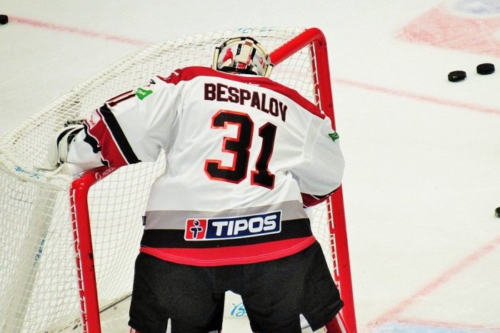 Ilustračný obrázok k článku Studená sprcha pre prešovských hokejistov: Duel s nováčikom koňarom vôbec nevyšiel