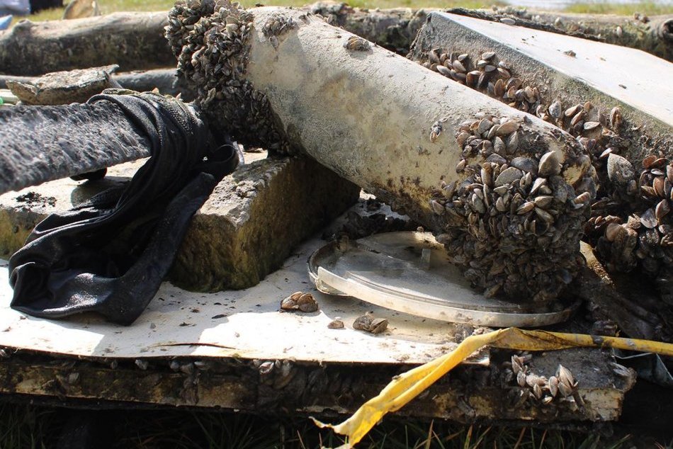 Ilustračný obrázok k článku FOTO: Potápači čistili Veľký Draždiak. Medzi ODPADOM bol aj "historický" kúsok