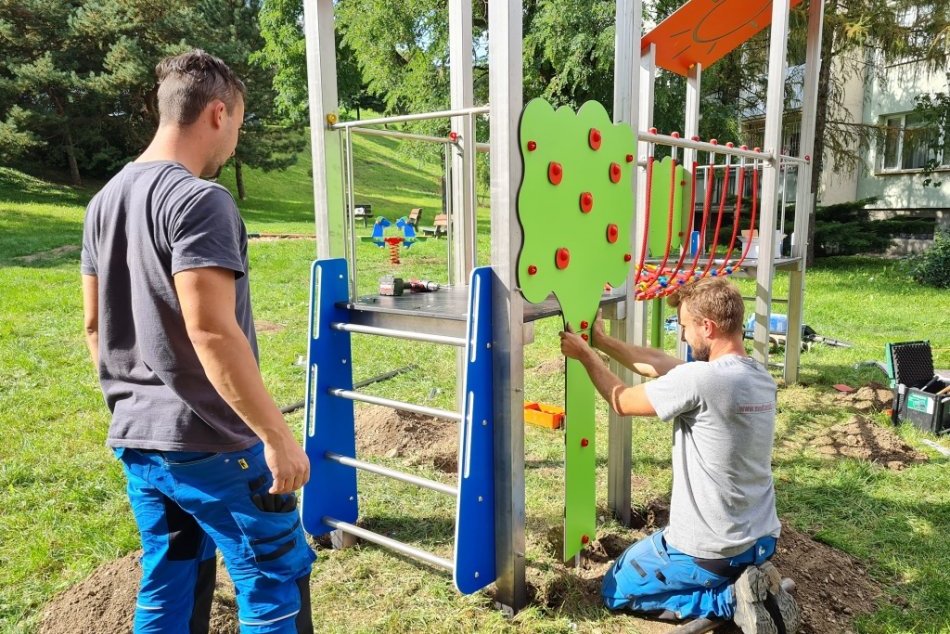 Ilustračný obrázok k článku Najmenší Košičania budú mať radosť. Detské ihriská dostanú nové preliezačky, FOTO