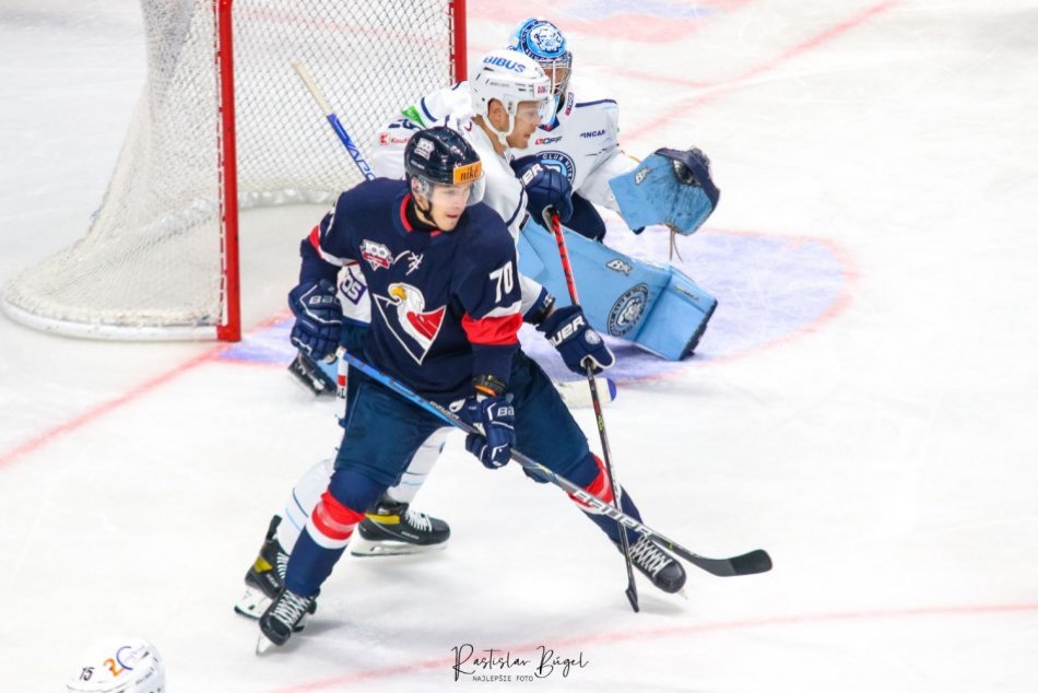 Ilustračný obrázok k článku Gólová smršť pod Zoborom: V zápase so Slovanom padlo 13 presných zásahov, FOTO