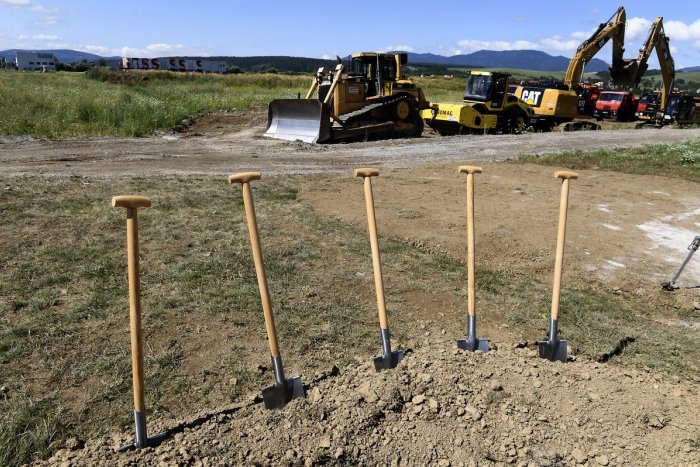 Ilustračný obrázok k článku Príde do Prievidze nový INVESTOR? Mesto ponúka pozemky v priemyselnom parku