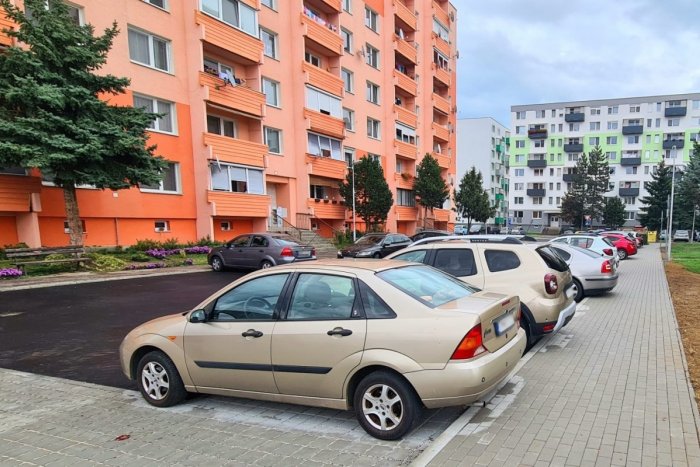 Ilustračný obrázok k článku Mesto rozširuje parkoviská: Na sídlisku Juh pribudne 60 nových miest