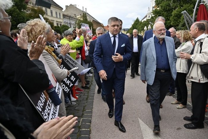 Ilustračný obrázok k článku Fico: Chceme slušný, ale TVRDÝ protivládny protest. Prvý bude 17. októbra