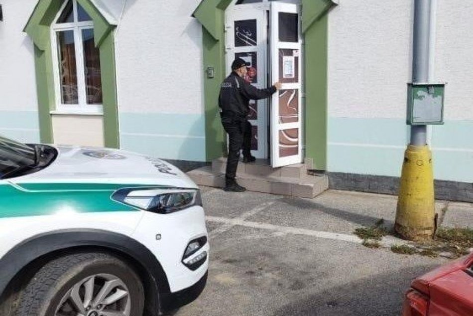 Ilustračný obrázok k článku Kontroly v obchodoch a fitnescentrách: Posvietili si na podniky a zákazníkov, FOTO