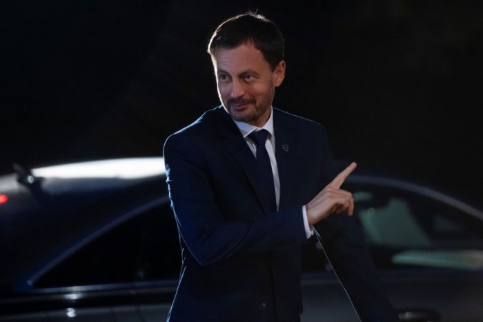 Ilustračný obrázok k článku Premiér Heger: Ak by reformy neprešli, bol by to výsmech občanom do tváre