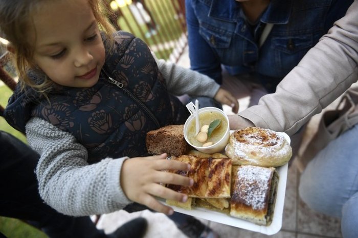Ilustračný obrázok k článku Kam v Bratislave ZADARMO: S nákupom z jarmoku rovno na skvelé jablkové HODOVANIE
