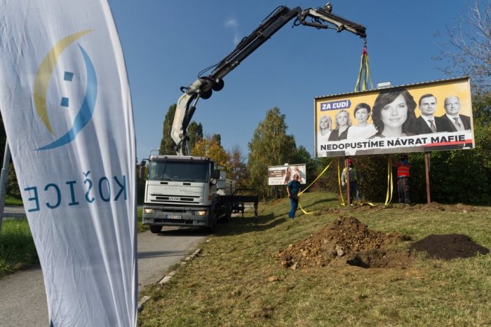 Ilustračný obrázok k článku Remišová zúri! Košice jej odstránili bilbord, podľa mesta bol nelegálny