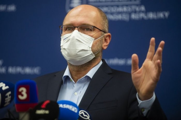 Ilustračný obrázok k článku Ako Sulík ušetrí na energiách? Varovný prst, pár teplých slov a deťom vymontujem žiarovku!