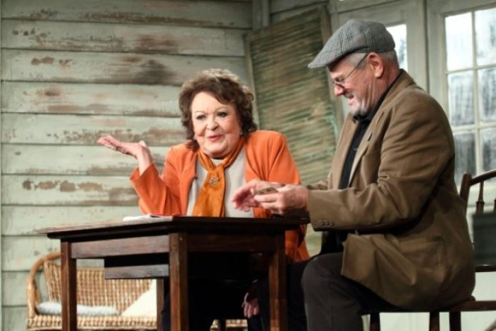 Ilustračný obrázok k článku V Bratislave sa predstavia skvelé české divadlá. Zahviezdi aj obľúbená Jiřina Bohdalová