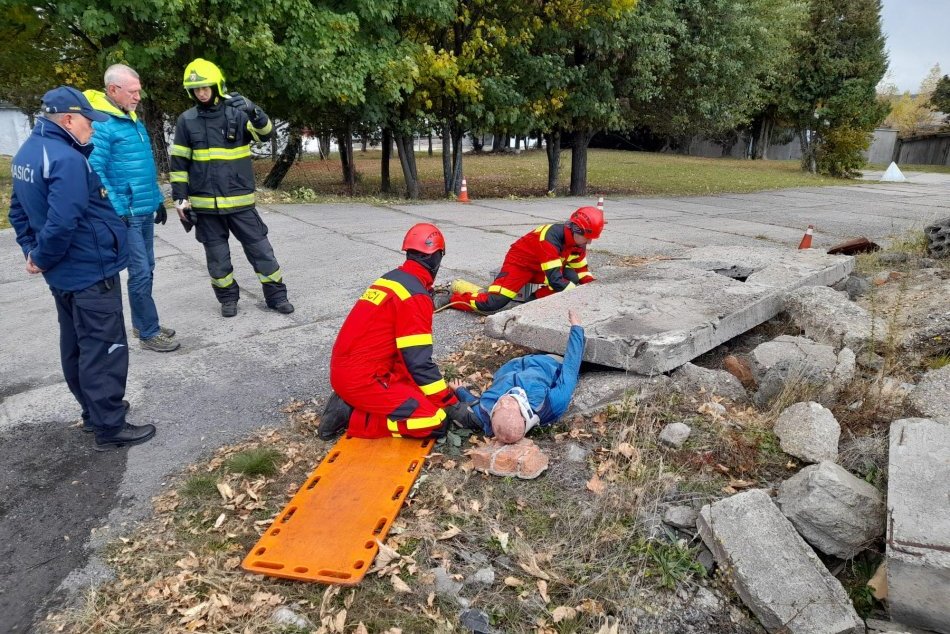 Ilustračný obrázok k článku Hasiči v Lešti cvičili svoje zručnosti: S čím sa museli popasovať? FOTO